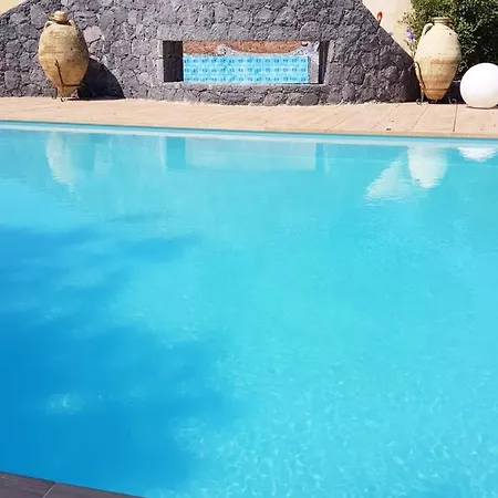 Apartment Charming - - 40 M² - Pool & Garden Trecastagni
