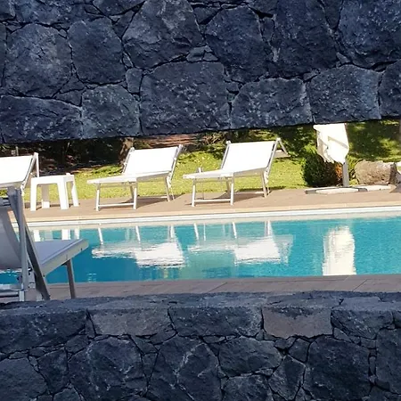 Charming - - 40 M² - Pool & Garden * Trecastagni