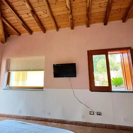 Charming - - 40 M² - Pool & Garden